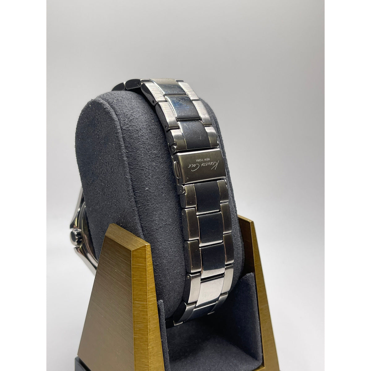 Kenneth Cole Men's Black Dial Silver Tone Stainless Steel Bracelet Watch KC3941