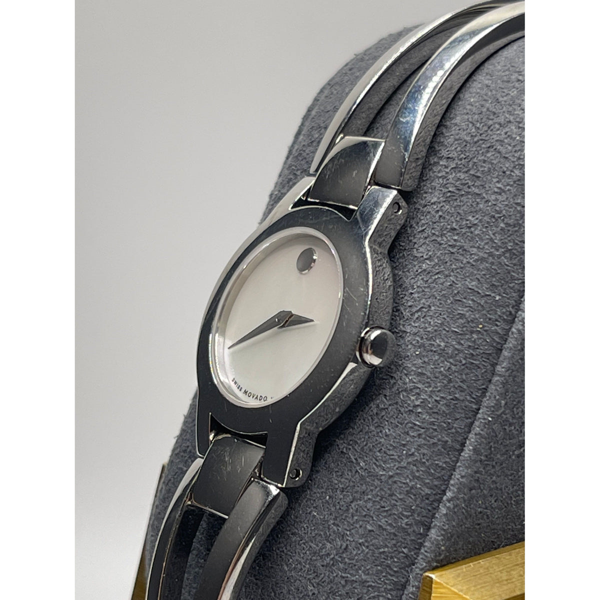 Movado Amorosa Ladies Mother of Pearl Dial Stainless Steel Quartz Watch 0606538