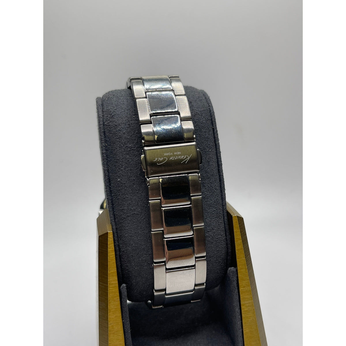 Kenneth Cole Men's Black Dial Silver Tone Stainless Steel Bracelet Watch KC3941