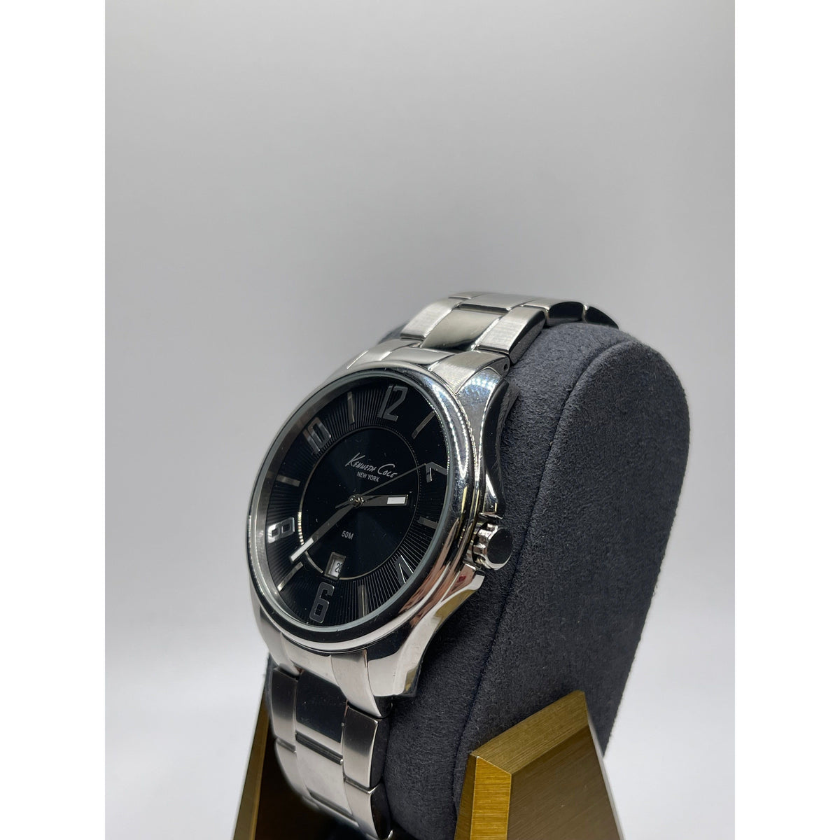 Kenneth Cole Men's Black Dial Silver Tone Stainless Steel Bracelet Watch KC3941