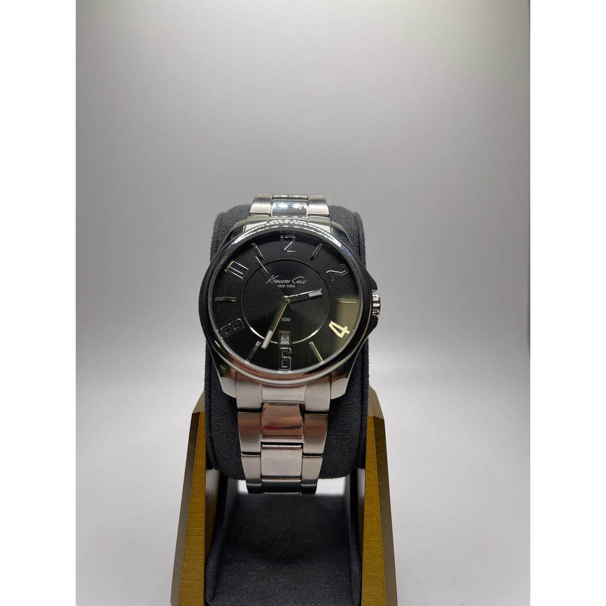 Kenneth Cole Men's Black Dial Silver Tone Stainless Steel Bracelet Watch KC3941