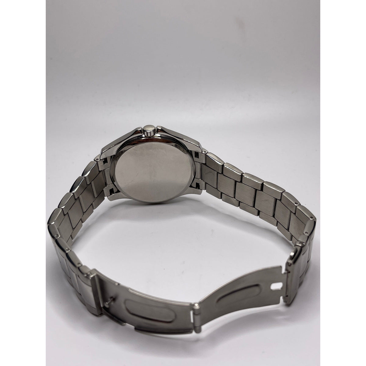 Kenneth Cole Men's Black Dial Silver Tone Stainless Steel Bracelet Watch KC3941