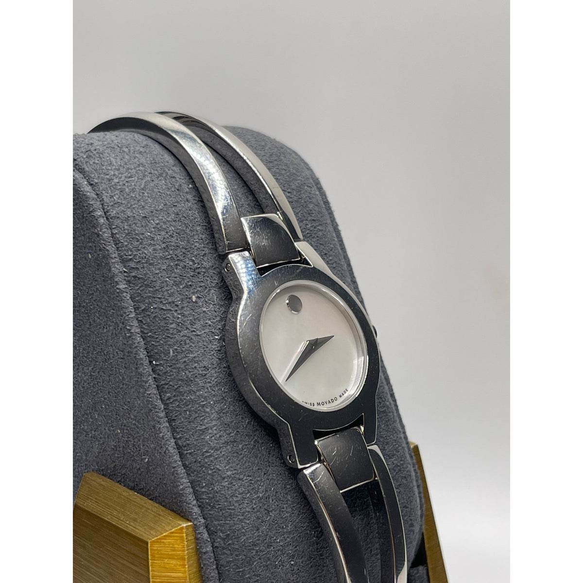 Movado Amorosa Ladies Mother of Pearl Dial Stainless Steel Quartz Watch 0606538