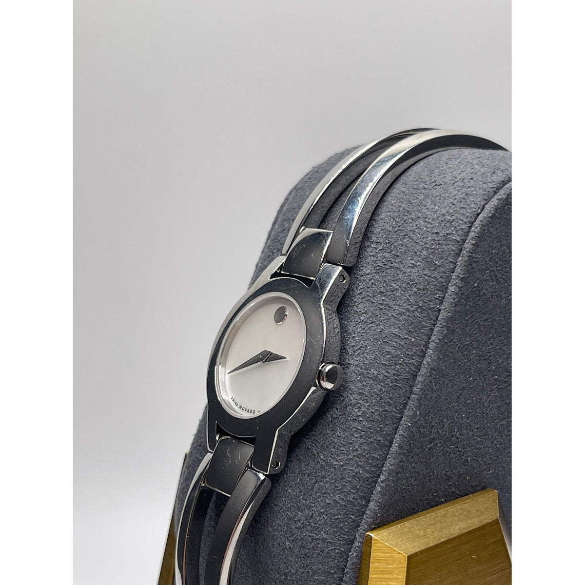 Movado Amorosa Ladies Mother of Pearl Dial Stainless Steel Quartz Watch 0606538