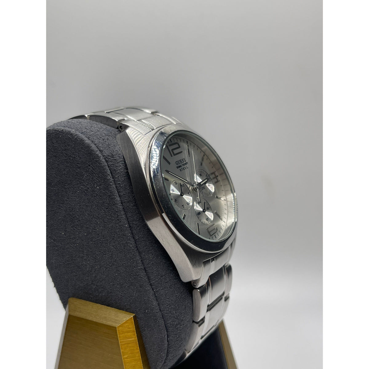 Guess Men's Steel Silver Tone Dial Silver Tone Bracelet Watch G10167G