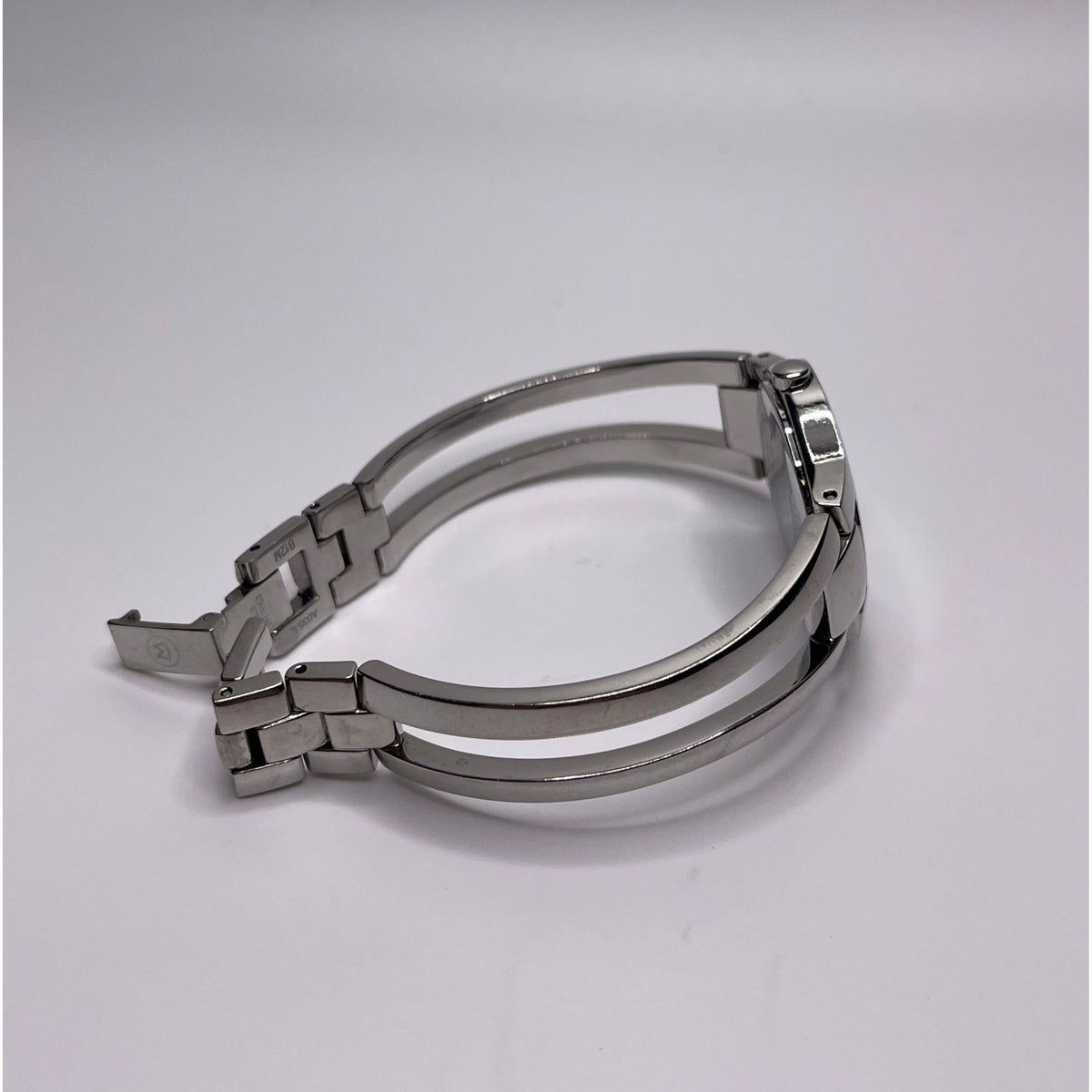 Movado Amorosa Ladies Mother of Pearl Dial Stainless Steel Quartz Watch 0606538