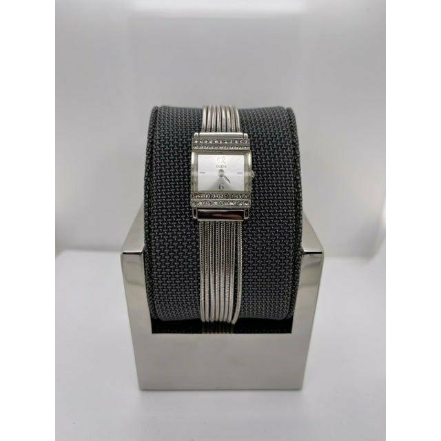 Guess Ladies Silver Tone Dial Silver Tone Bracelet Watch G75679L