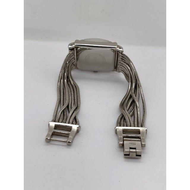 Guess Ladies Silver Tone Dial Silver Tone Bracelet Watch G75679L