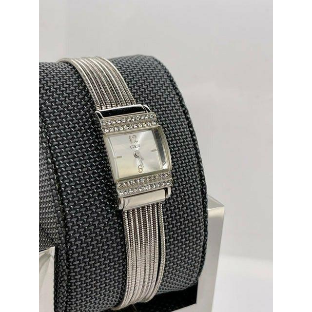 Guess Ladies Silver Tone Dial Silver Tone Bracelet Watch G75679L