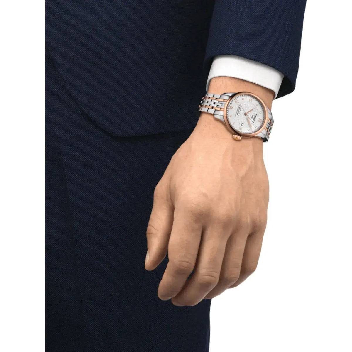 T006.407.22.036.00 Store Display Model