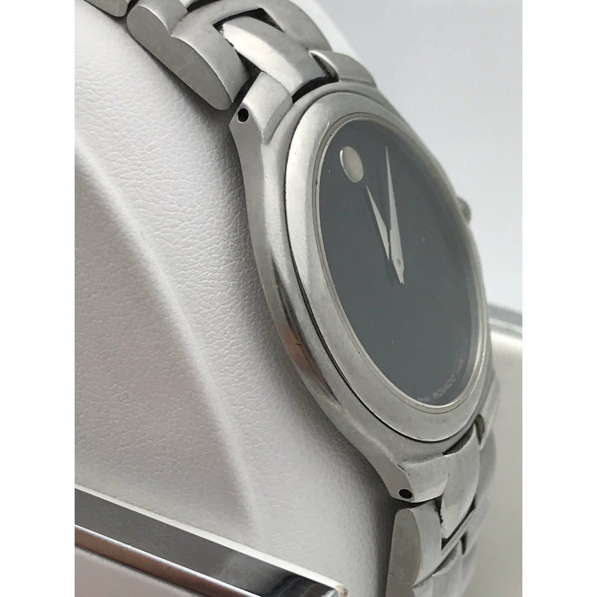 Movado Men's Black Dial Stainless Steel Bracelet Watch 0691018