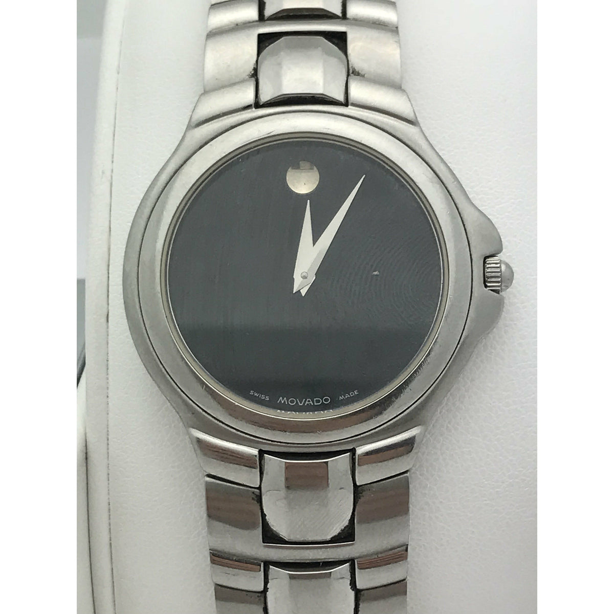 Movado Men's Black Dial Stainless Steel Bracelet Watch 0691018