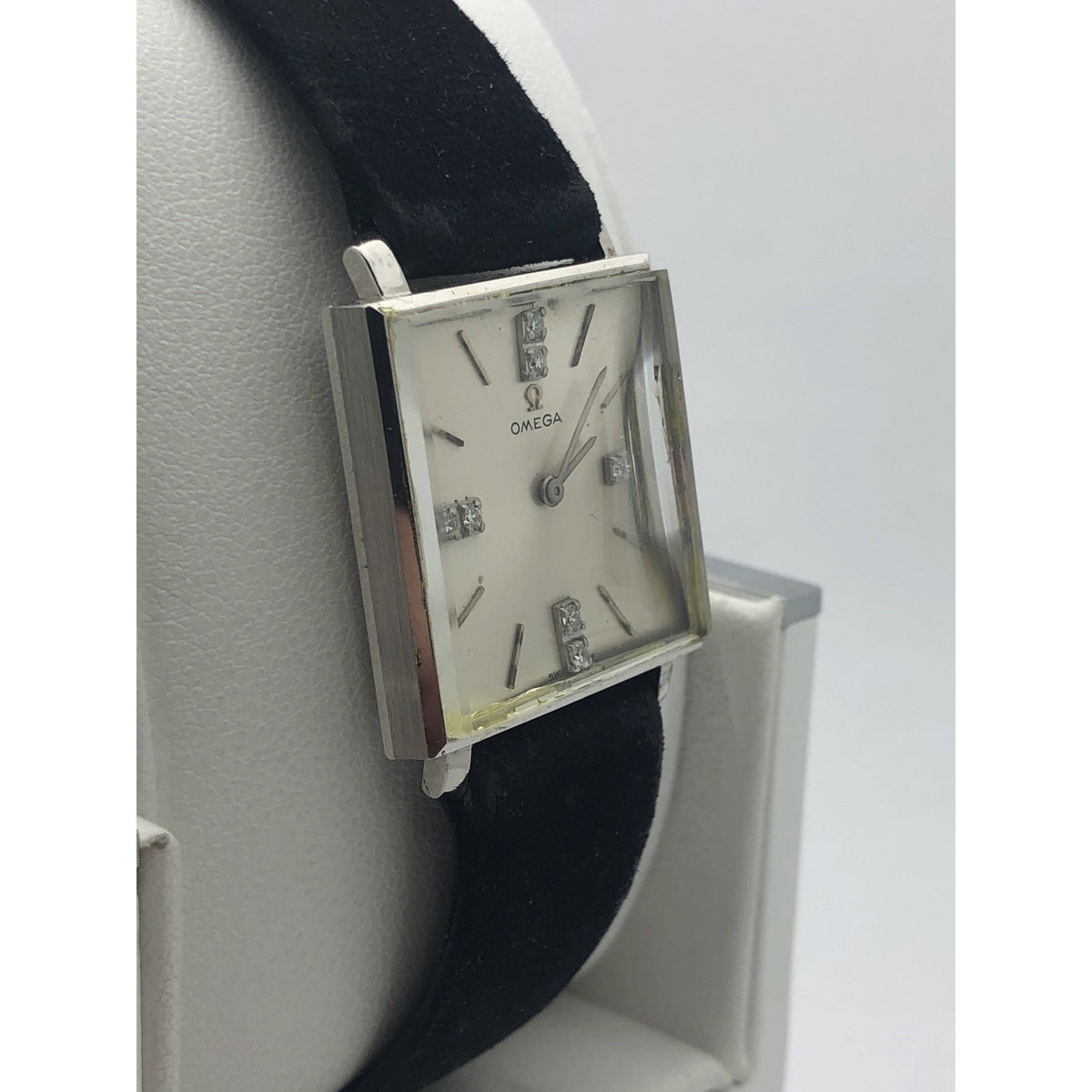 Omega Ladies Silver Tone Dial Black Suede Leather Strap 14K Gold Case Watch
