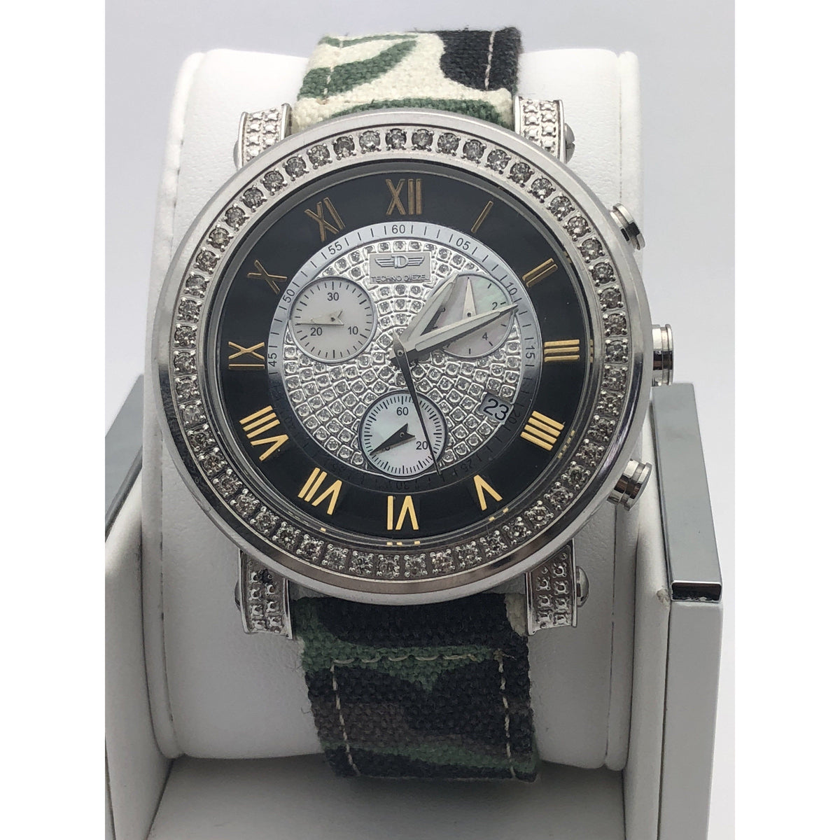 Techno Diezel Men's Silver Dial Stainless Steel Camouflage Bracelet Watch 340029