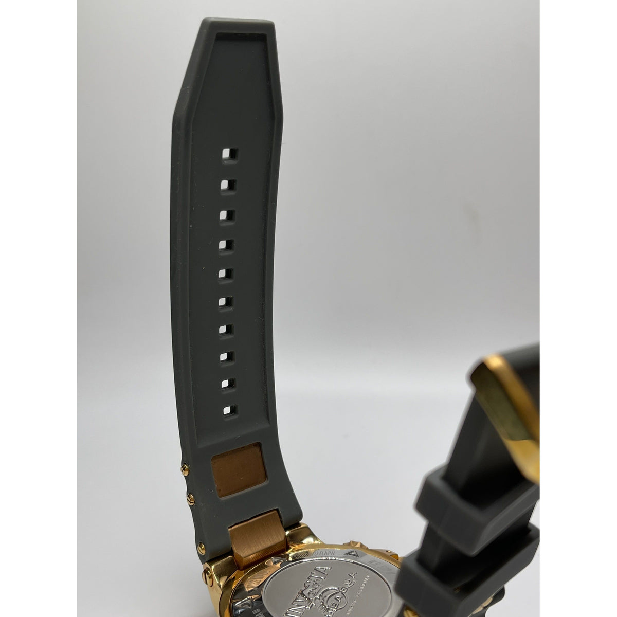 Invicta SubAqua Men's Dark Gray Dial Gray Rubber Strap Quartz Watch 15805