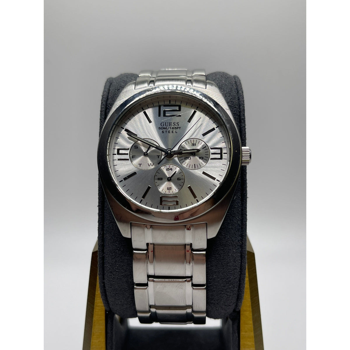 Guess Men's Steel Silver Tone Dial Silver Tone Bracelet Watch G10167G