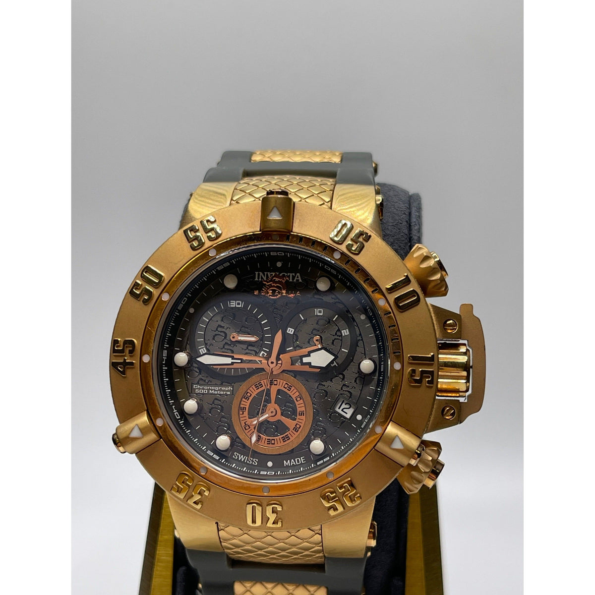 Invicta SubAqua Men's Dark Gray Dial Gray Rubber Strap Quartz Watch 15805