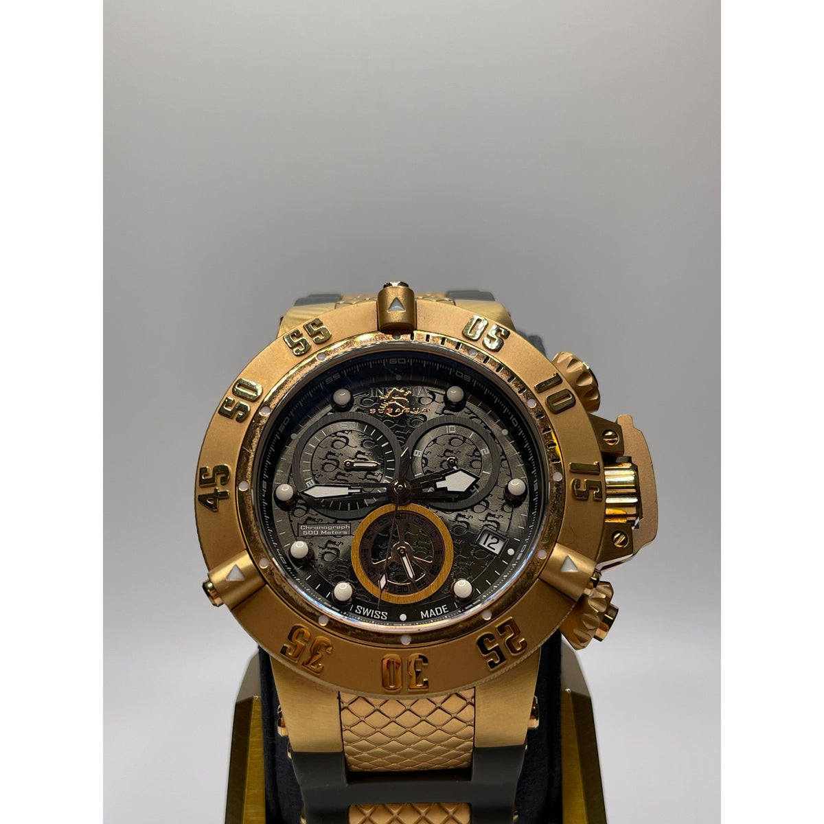 Invicta SubAqua Men's Dark Gray Dial Gray Rubber Strap Quartz Watch 15805