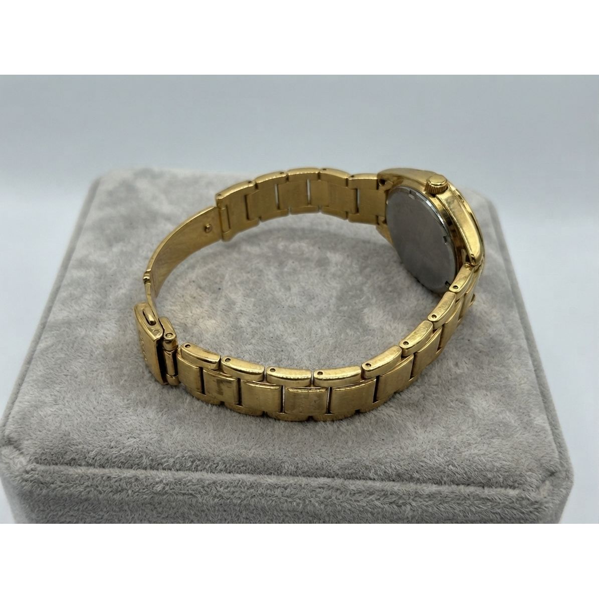 Seiko Essentials Champagne Dial Ladies Watch SUR632 Preowned