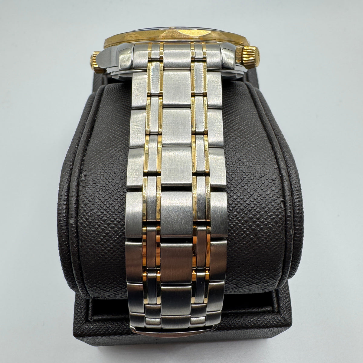 Omega Seamaster Diver 300M 42mm Steel/Yellow Gold Men's Watch 21020422003001 / 210.20.42.20.03.001