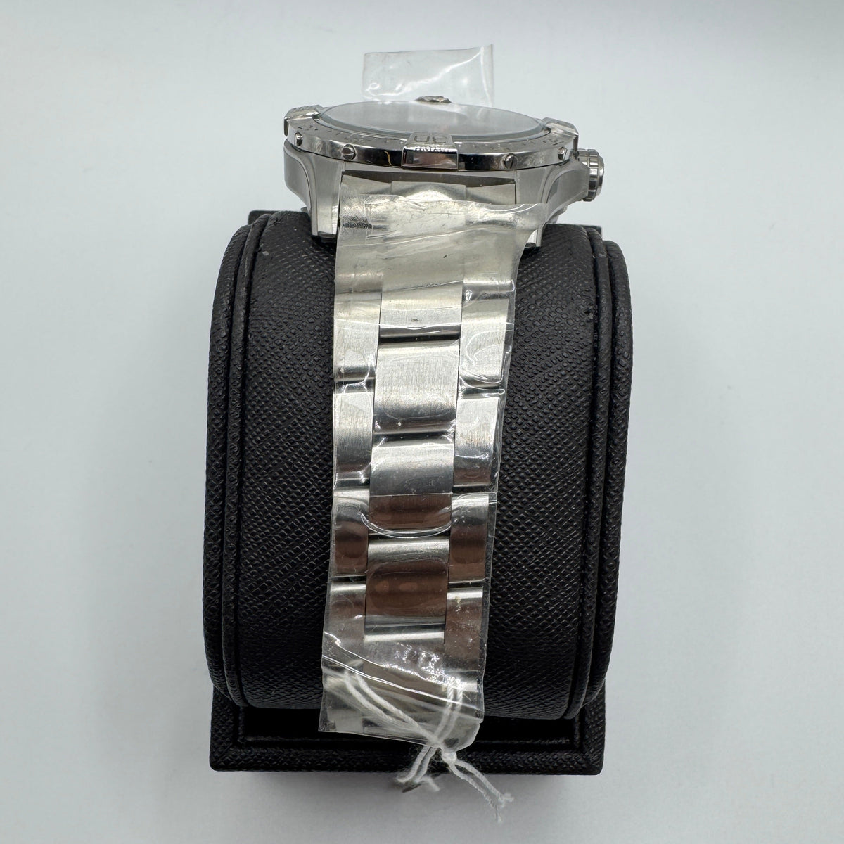 Breitling Avenger Automatic 42 Green Dial Stainless Steel Men's Watch A17328101L1A1 / A17328