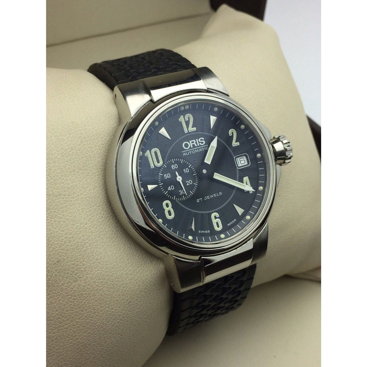 Oris Automatic 27 Jewels Date Sub Dial Men's Watch Black Rubber Silver 643