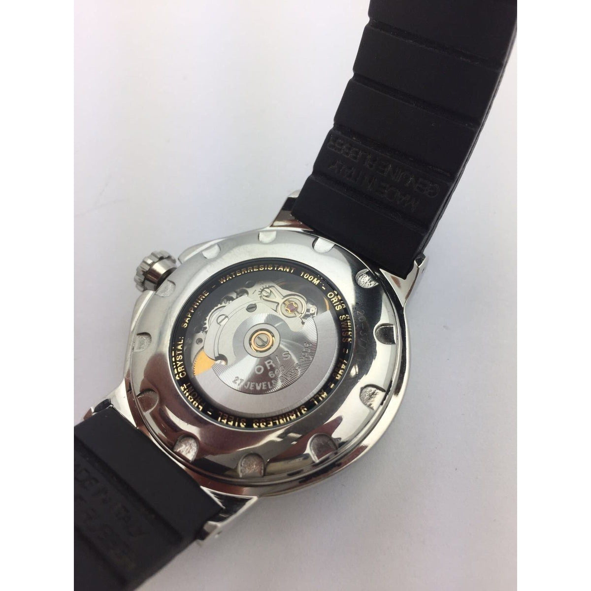 Oris Automatic 27 Jewels Date Sub Dial Men's Watch Black Rubber Silver 643