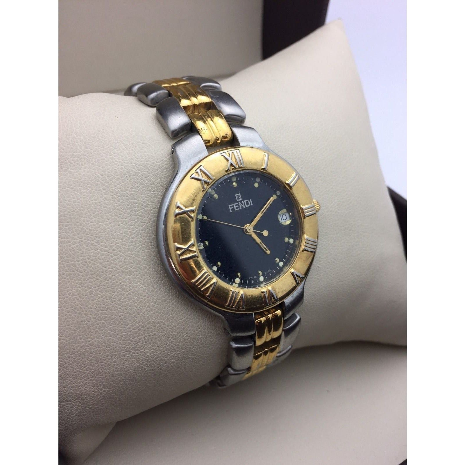 Lot 385 | VINTAGE FENDI OROLOGI SAPPHIRE CRYSTAL WRISTWATCH