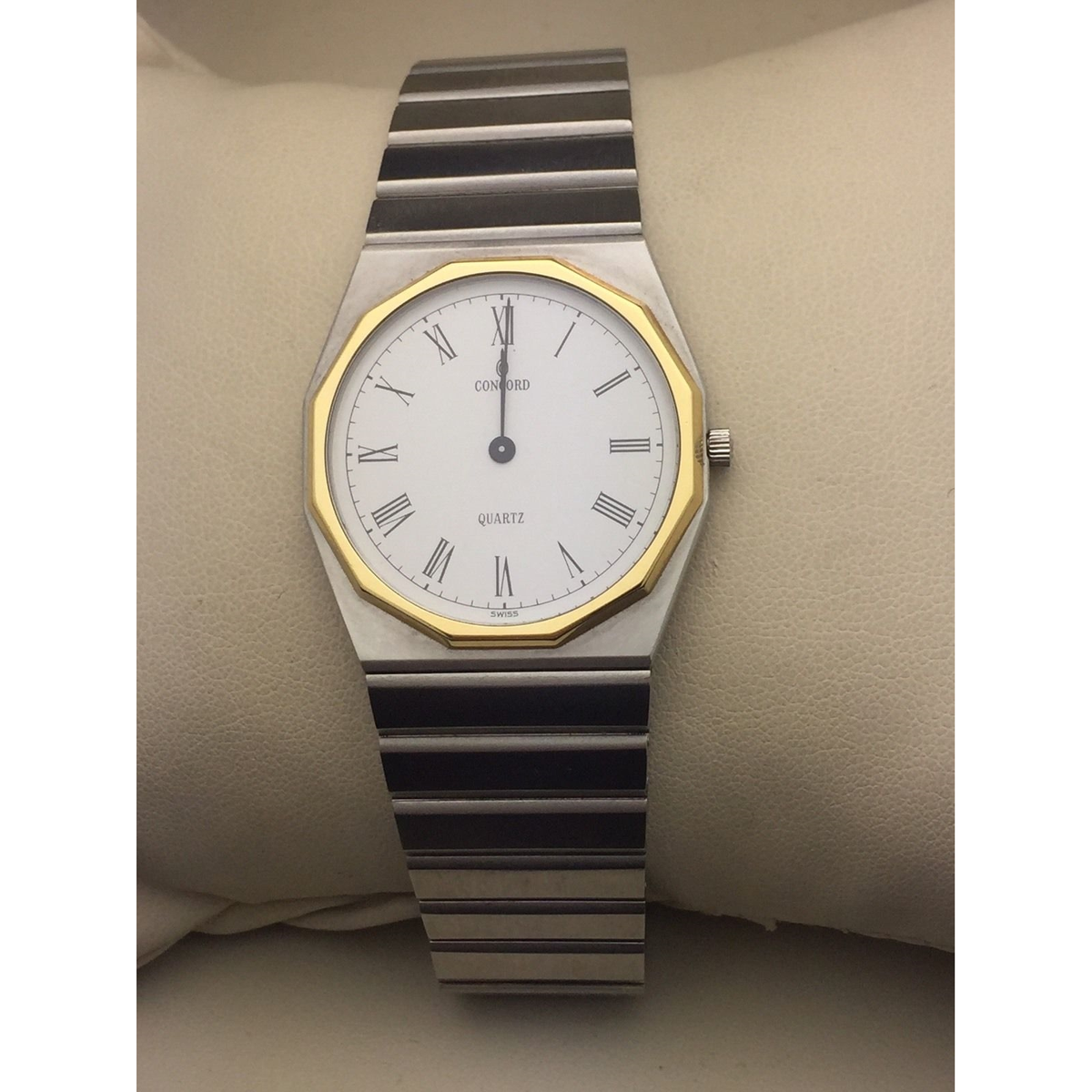 Concord Men's 18K Gold Bezel Mariner S.G. Two-Tone Quartz Watch 15-81-117