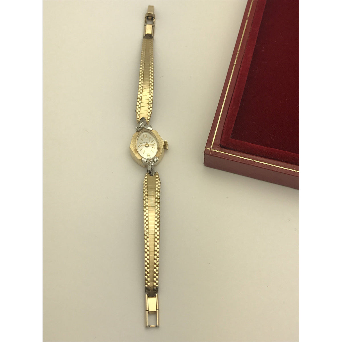 Wittnauer Ladies 14K Gold Case Watch