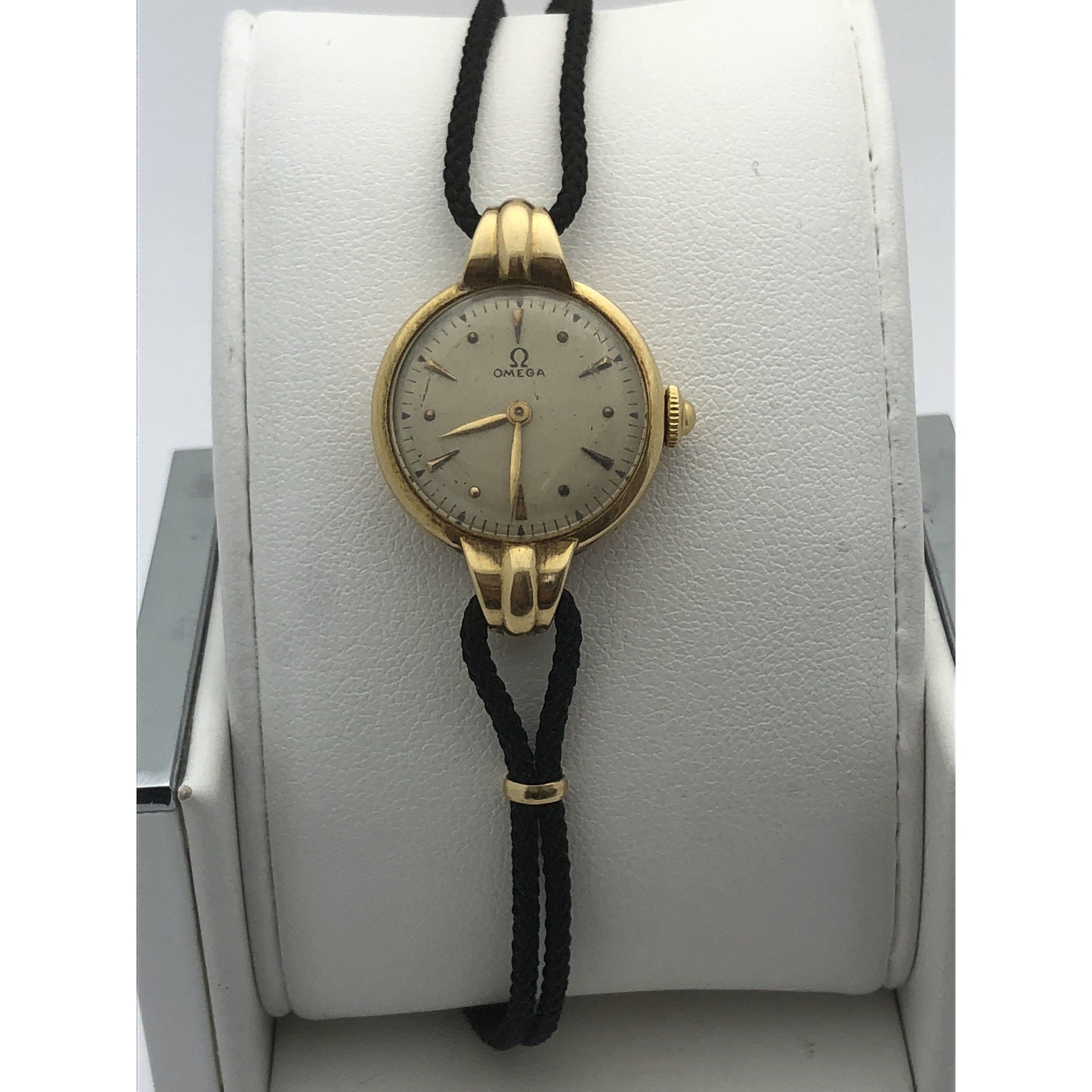 Omega Ladies Beige Dial Gold Tone Stainless Steel Case Watch 29014