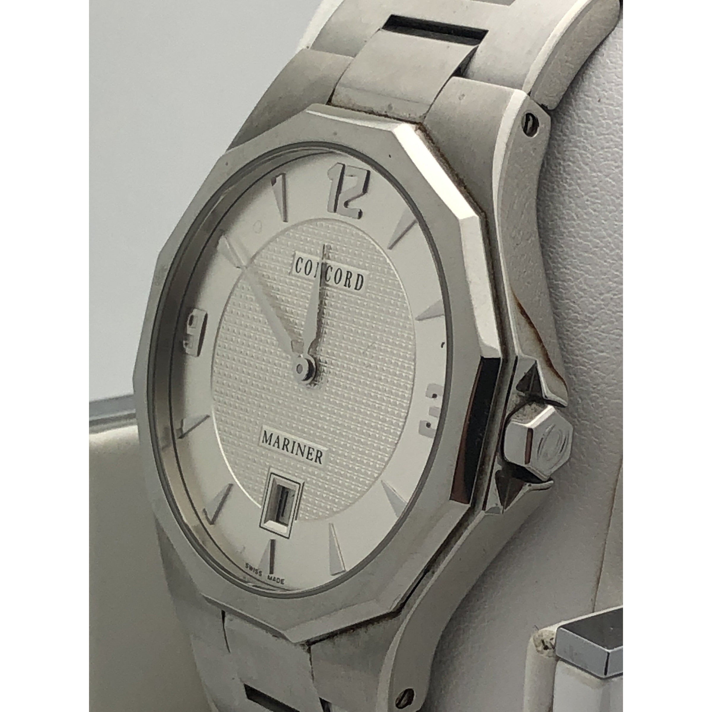 Concord mariner best sale watch price