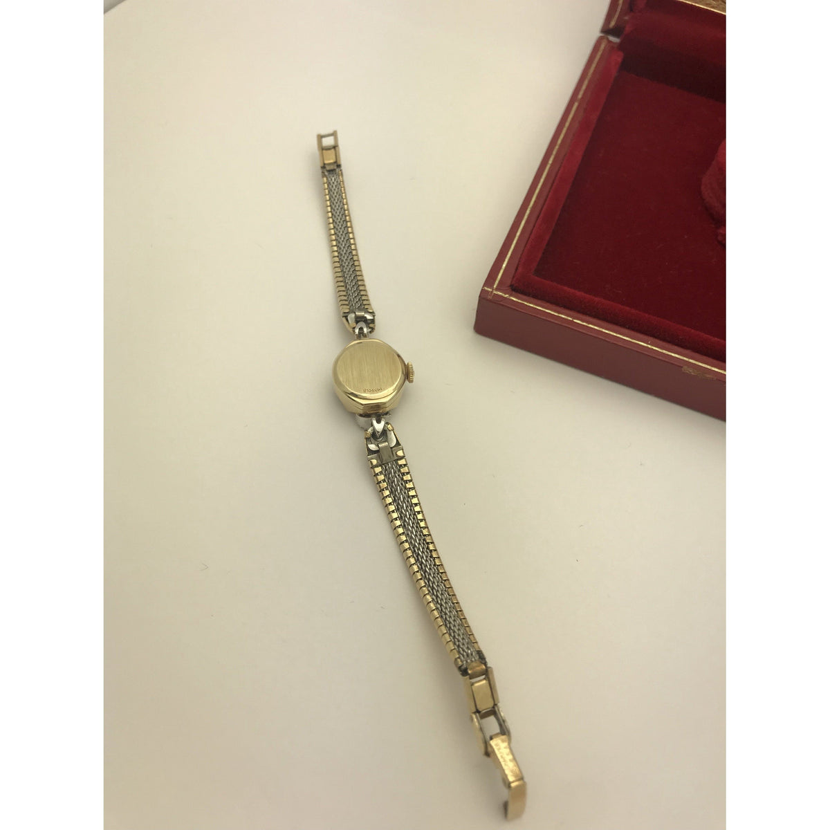 Wittnauer Ladies 14K Gold Case Watch