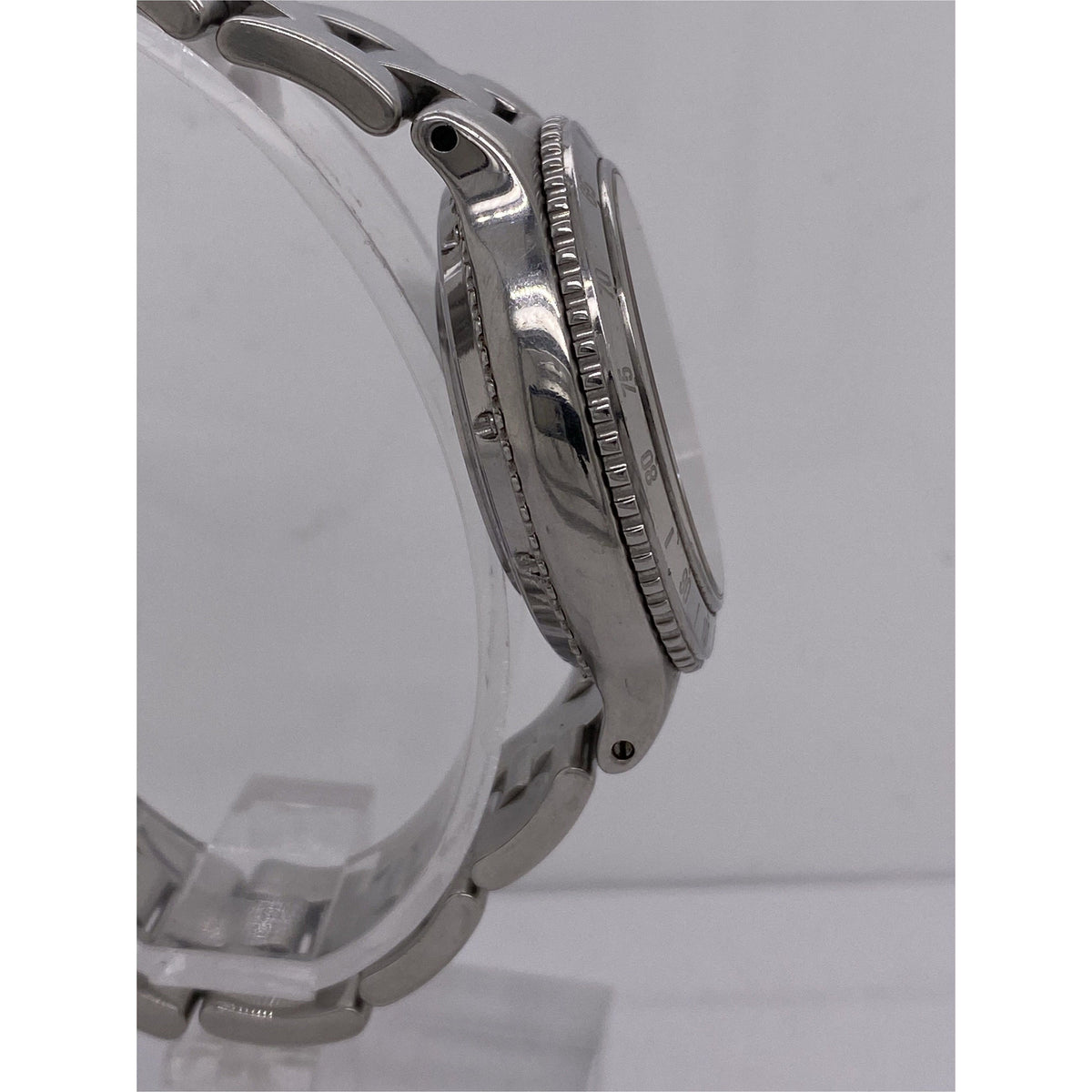Raymond Weil Amadeus 200 Men's Automatic White Dial Silver Stainless Steel Bracelet Watch 7701A