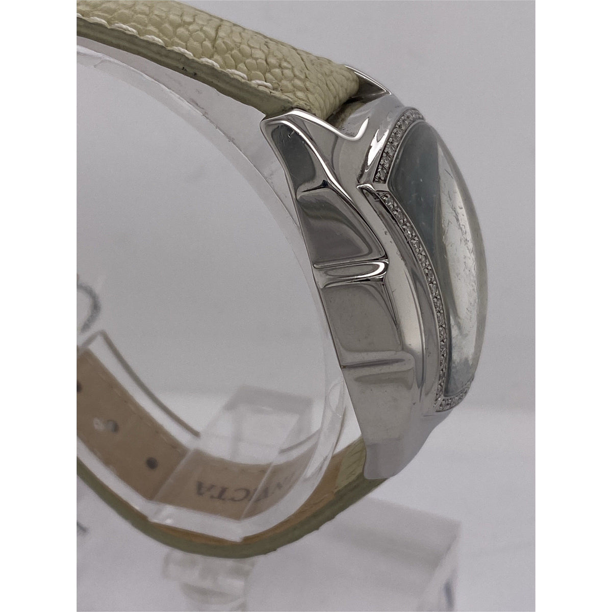 Invicta Ladies Lupah Beige Dial Beige Genuine Ostrich Strap Watch 2009