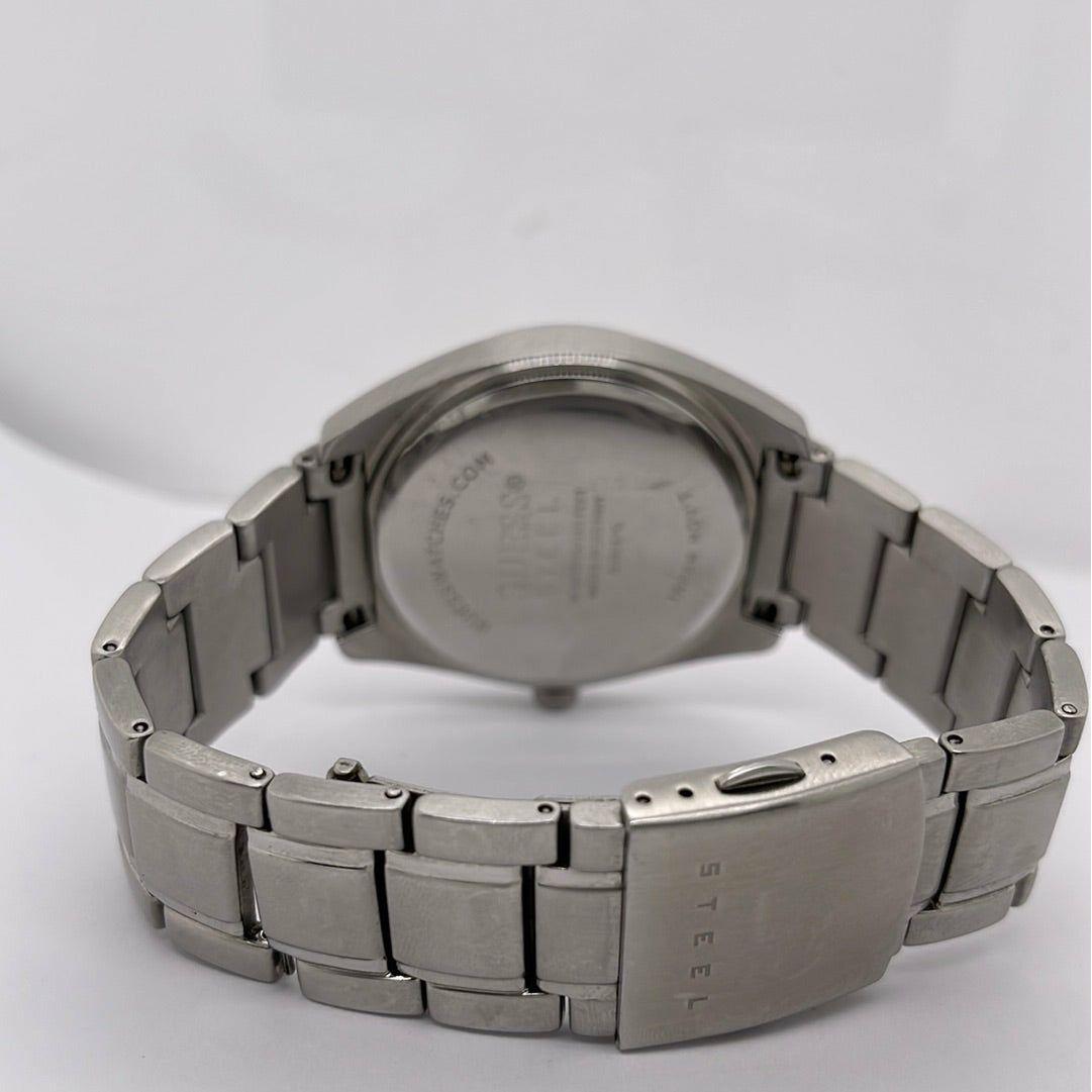 Guess Men's Steel Silver Tone Dial Silver Tone Bracelet Watch G10167G