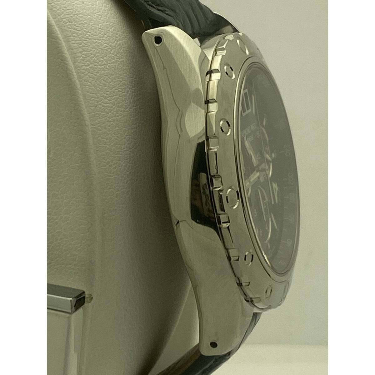 Raymond Weil Geneve Men's Black Dial Black Alligator Strap Watch 8500